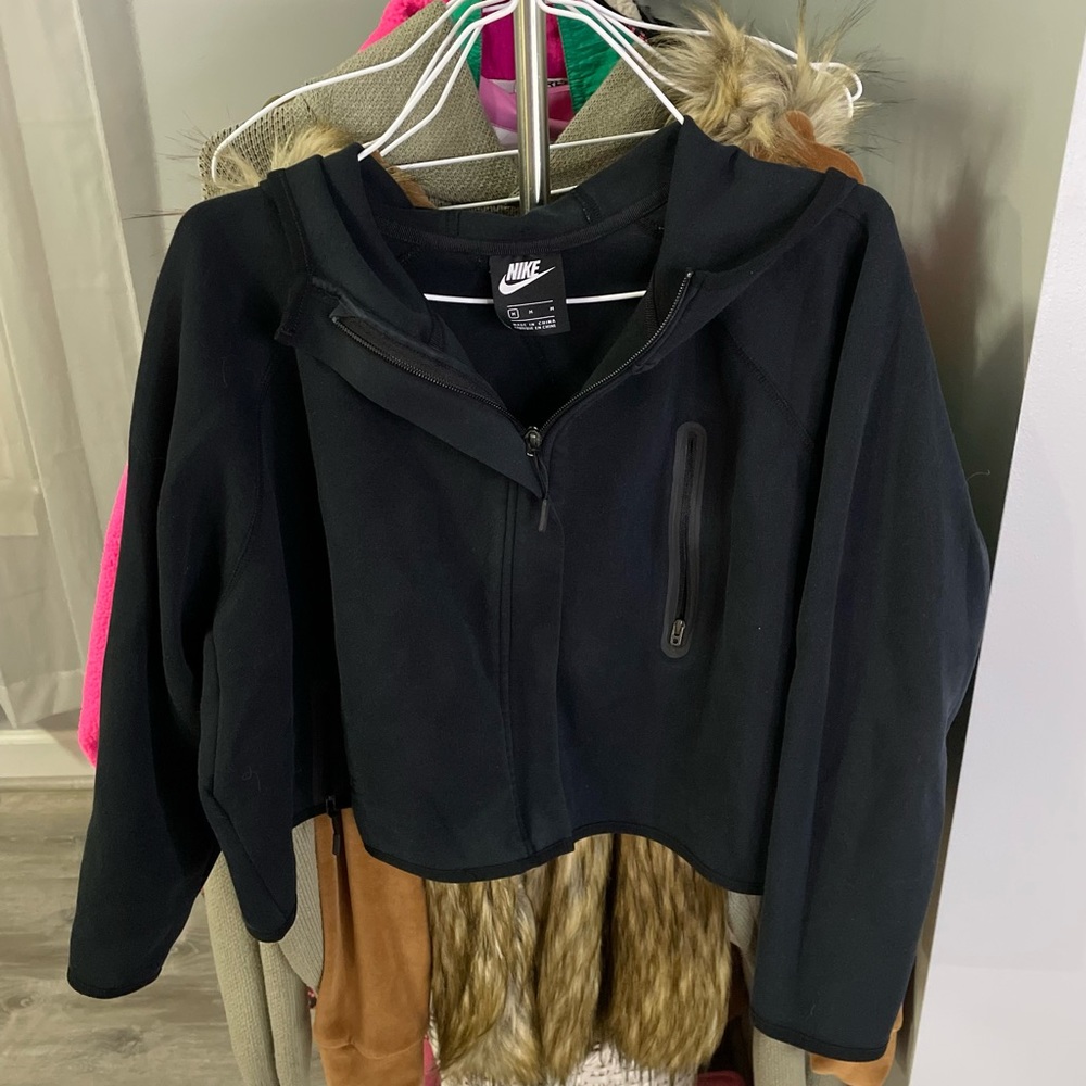 Nike Sportswear Tech Fleece Cropped Cape Hoodie